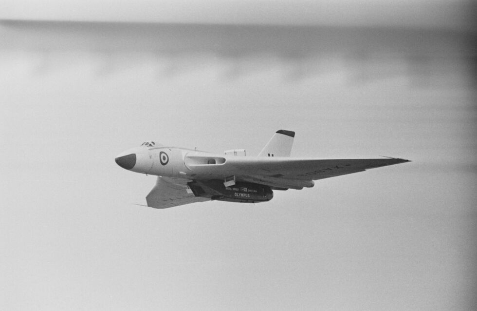 A Hawker Siddeley Vulcan bomber flying as a test bed for a Bristol Siddeley/Snecma (later Rolls-Royce) Olympus 593 engine, September 1966. 