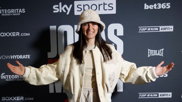 BEN SHALOM BOXXER LIVERPOOL FIGHT WEEK.M&S BANK ARENA LIVERPOOL 18/01/2024 .PIC LAWRENCE LUSTIG/BOXXER.(PICS FREE FOR EDITORIAL USE ONLY).PRESS CONFERENCE, THE TITANIC HOTEL.FEATHERWEIGHT CONTEST.KARRISS ARTINGSTALL V LILA DOS SANTOS FURTADO