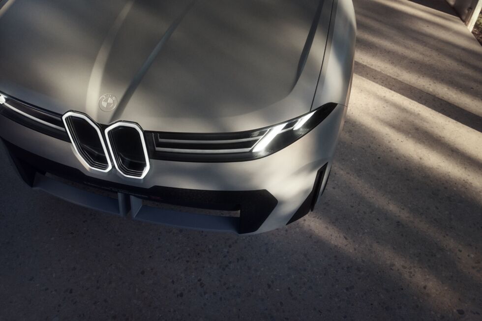 BMW SAVs will sport upright kidney grilles in the future.