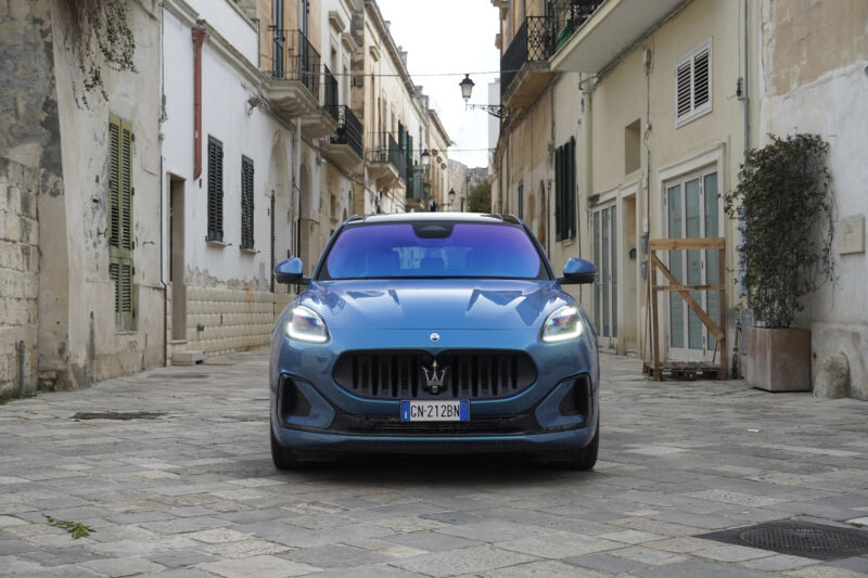 A blue Maserati Grecale Folgore EV seen head-on