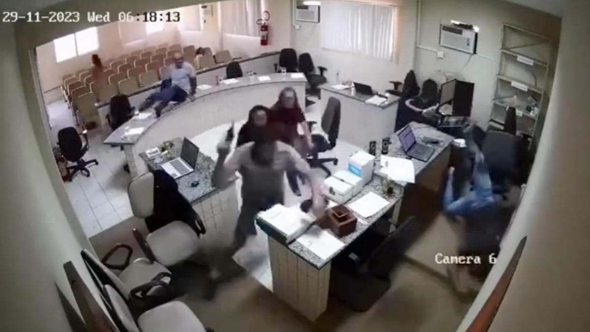 Courtroom violence sao paolo