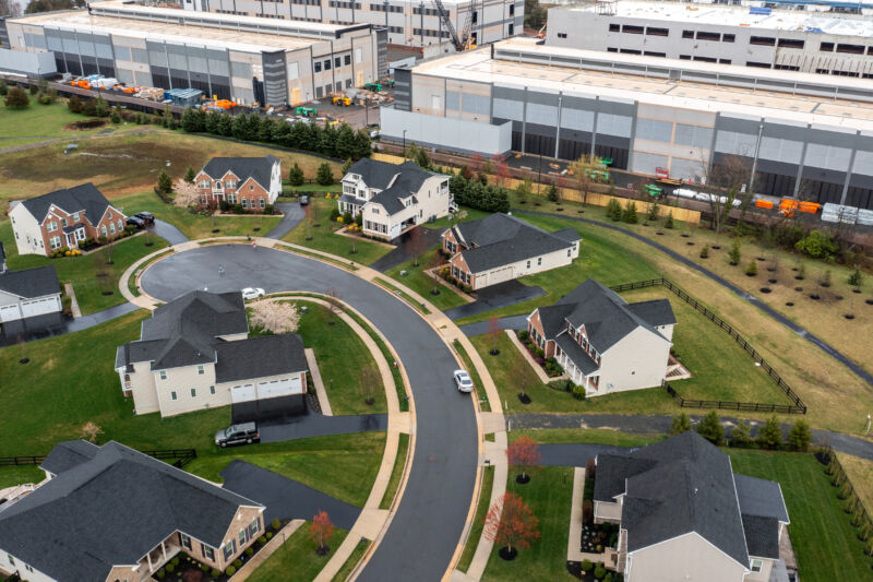 AWS data centers built right next to suburban cul-de-sac housing