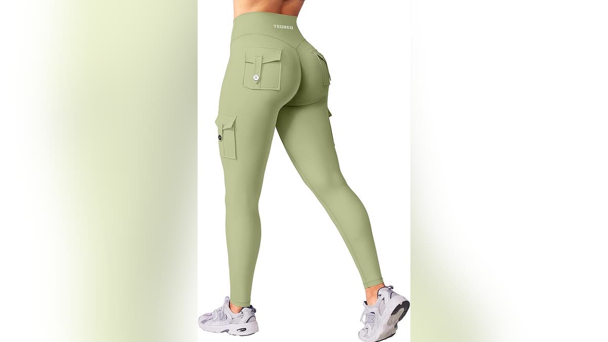 Finally get some leggings that have pockets!