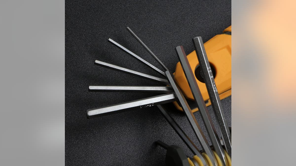 Get all your Allen wrench sizes in one tool. 