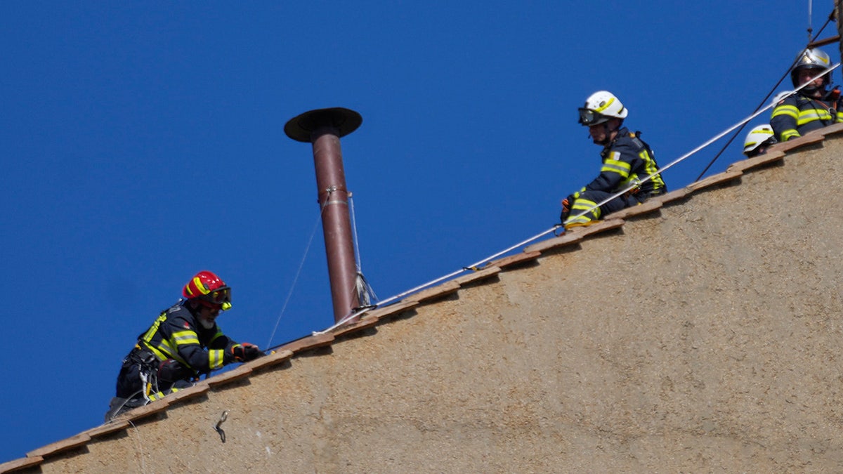 Sistene Chapel chimney