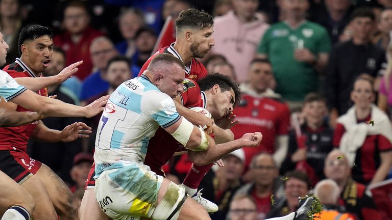 Sam Underhill clattered into the head of Davit Niniashvili with his own head at pace but avoided what seemed a clear red card