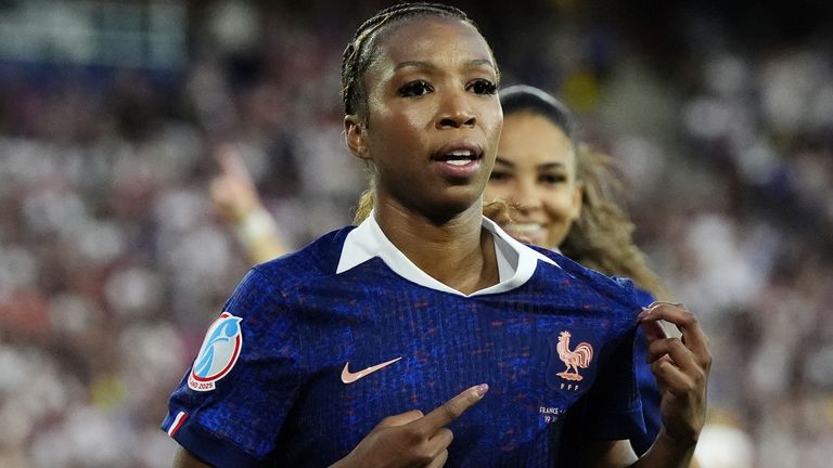 Grace Geyoro scored from the penalty spot for France against Germany