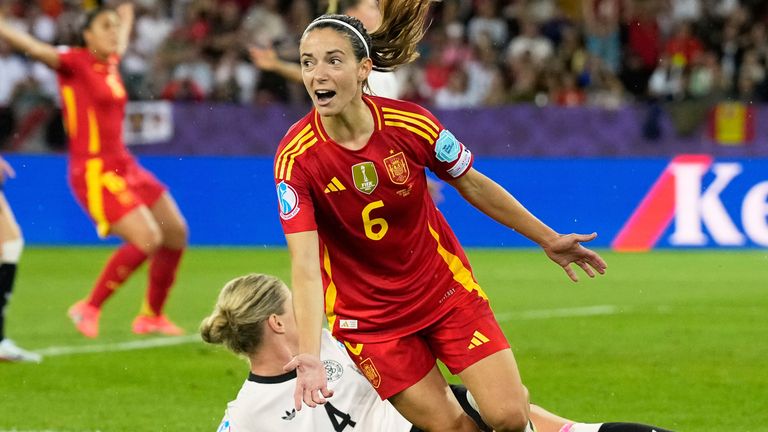 Aitana Bonmati celebrates after scoring Spain's winner to reach Euro 2025 final