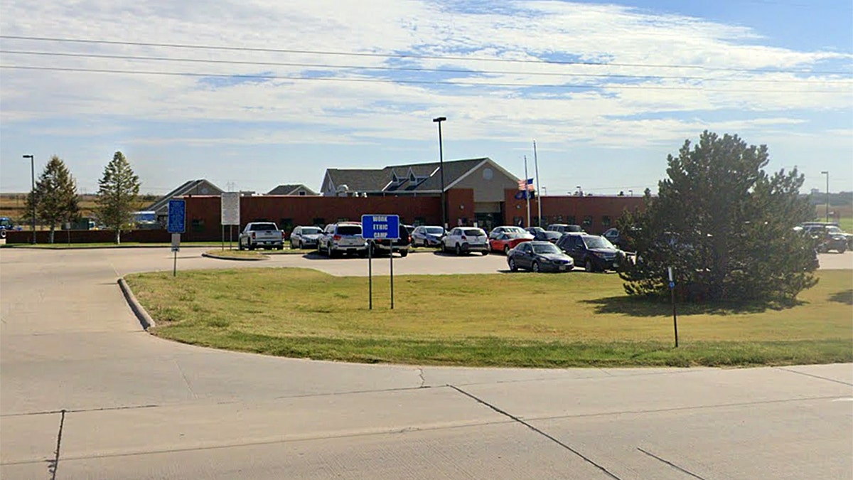 Nebraska ICE detention to provide hundreds of beds for detainees