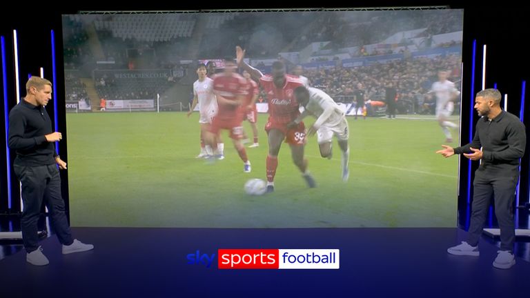 Speaking at half-time in the Carabao Cup third round clash between Swansea City and Nottingham Forest, Jobi McAnuff and Michael Dawson were in agreement that the Swans should have been awarded a penalty after a challenge by Willy Boly.