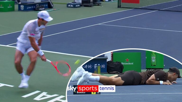 'Shot of the year?!' | Ridiculous winner leaves opponent on the floor!