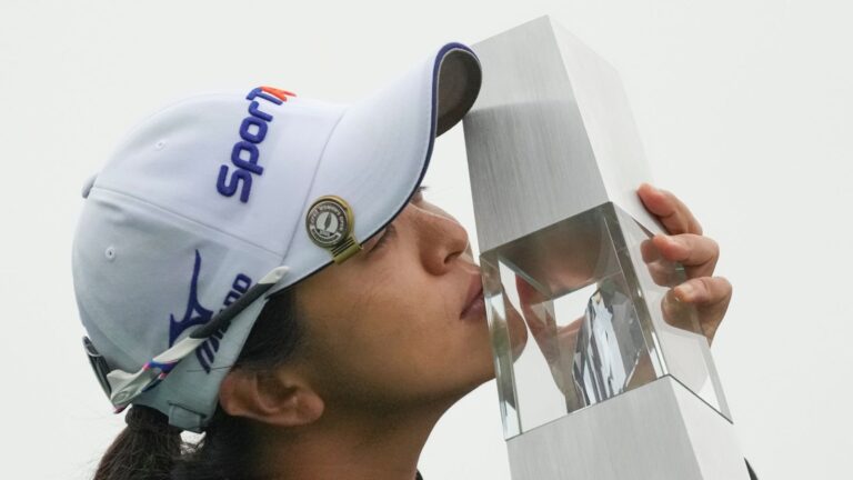 LPGA Tour: Sei Young Kim claims four-shot victorty a BMW Ladies Championship to end five-year winless run | Golf News