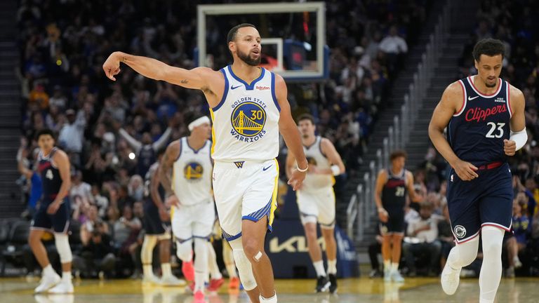 Golden State Warriors guard Stephen Curry during the pre-season game against the Los Angeles Clippers