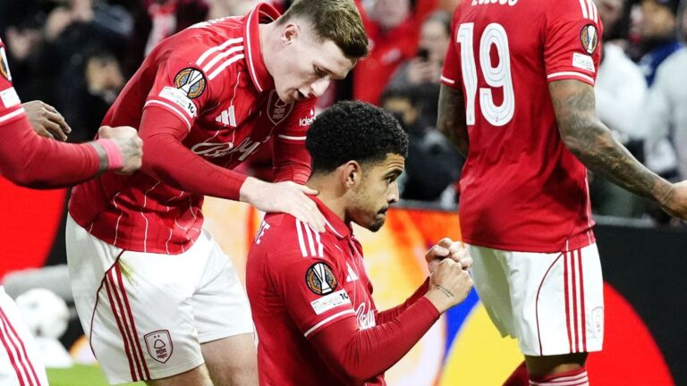 N Forest 2 – 0 FC Porto