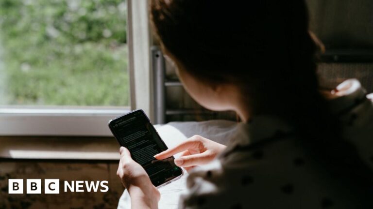 Australian girls ‘hunted’ by online gangs to commit violent acts