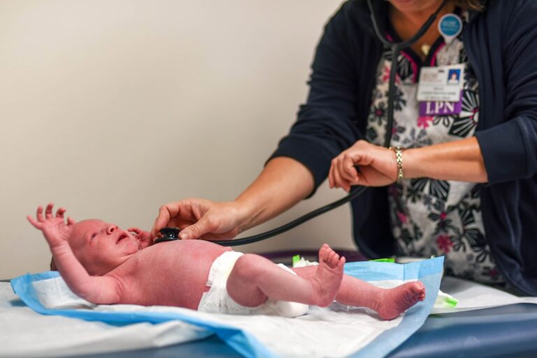 Hawaii Protects Native Midwives in Legal Settlement