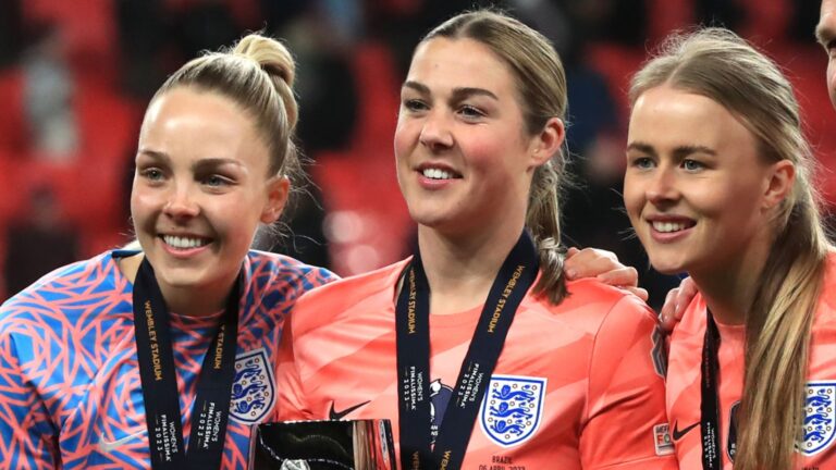 Mary Earps: Former England No 1 opens up on tensions with Hannah Hampton in Lionesses squad which led to shock retirement | Football News