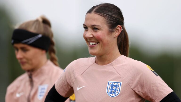 Mary Earps: Former England No 1 should know more than most about importance of a ‘second chance’ after Hannah Hampton comments | Football News