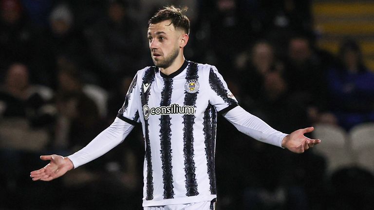 PAISLEY, SCOTLAND - NOVEMBER 22: St Mirren's Conor McMenamin looks dejected as Liam Scales own goal is ruled out during a William Hill Premiership match between St Mirren and Celtic at the SMiSA Stadium, on November 22, 2025, in Paisley, Scotland. (Photo by Craig Williamson / SNS Group)