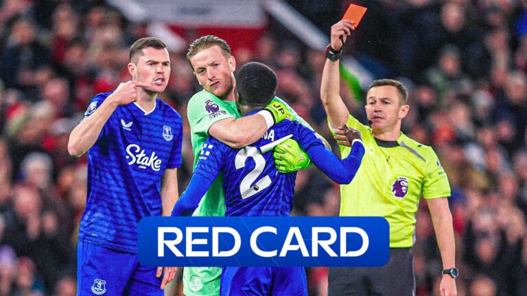 Gueye SENT OFF after hitting team-mate Keane!