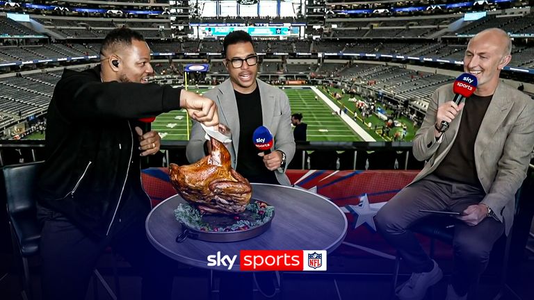 Green Bay Packers @ Detroit Lions | Ndamukong Suh dives into the Thanksgiving turkey