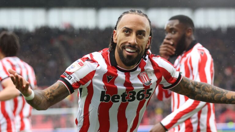 Sheff Utd net TWICE early at Leicester; Stoke, Bristol City lead | EFL on Sky LIVE!