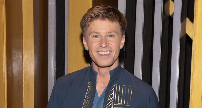 Robert Irwin Shares Update on ‘Painful’ Rib Injury from ‘DWTS’ Finale Rehearsals | Dancing With the Stars, Robert Irwin, Witney Carson | Celebrity News and Gossip | Entertainment, Photos and Videos