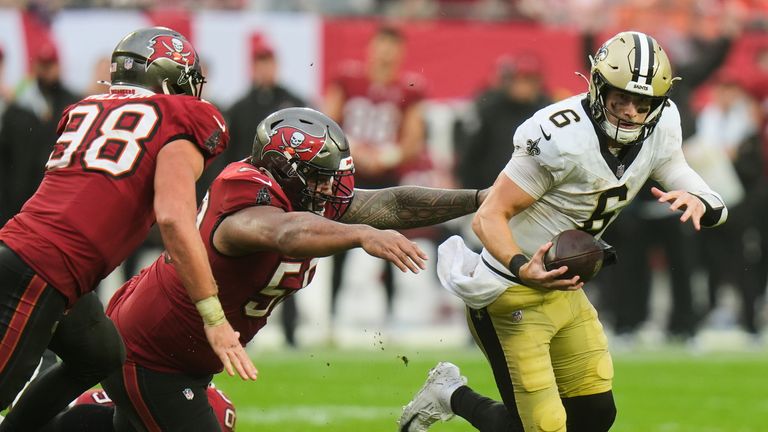 New Orleans Saints quarterback Tyler Shough carries for a touchdown against Tampa Bay Buccaneers