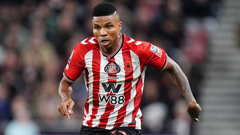 Sunderland's Reinildo Mandava