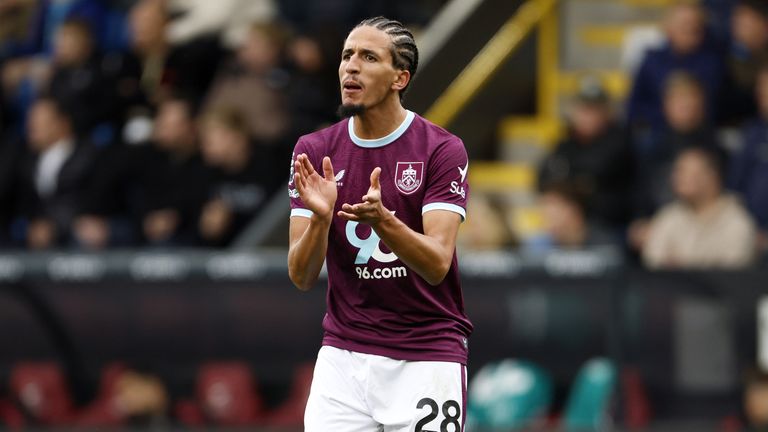 Burnley's Hannibal Mejbri
