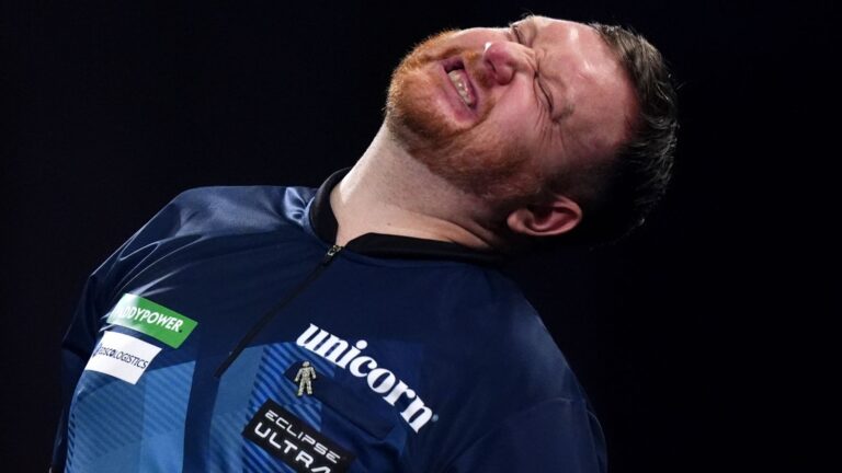 Cameron Menzies apologises for punching table after World Darts Championship exit to 20-year-old debutant Charlie Manby | Darts News