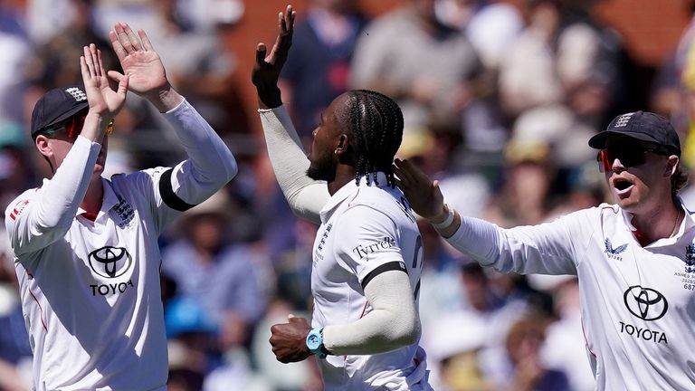 Jofra Archer celebrates wicket