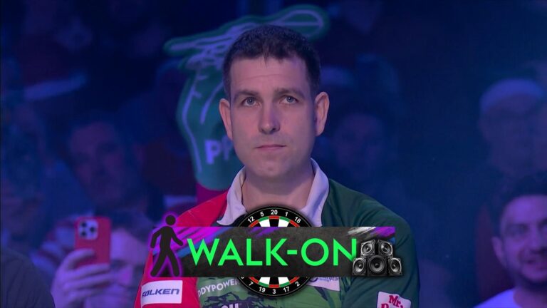 LOUDEST walk-on of the Worlds? O'Connor fires up Ally Pally crowd with 'Zombie'!