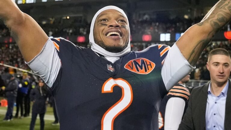 NFL: Chicago Bears stun Green Bay Packers in overtime win as Philadelphia Eagles beat Washington Commander to clinch NFC East title | NFL News