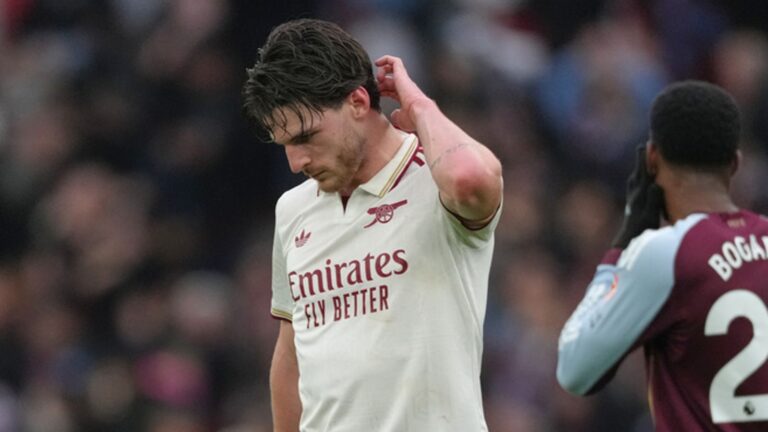 Arsenal must not ‘panic’ as Man City close Premier League title race gap in ‘season of inconsistency’, says Gary Neville | Football News