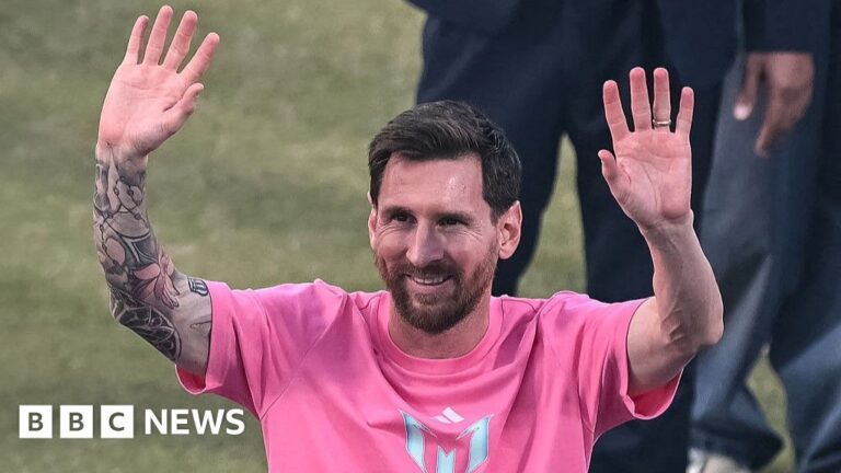 Football icon wraps up India tour with Delhi visit