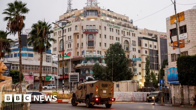 Israel extends order allowing closure of foreign broadcasters