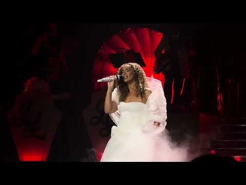 Leona Lewis Does Her Biggest Hit AND Tackles A Classic Whitney Houston Also Sang! Who Did It Better?