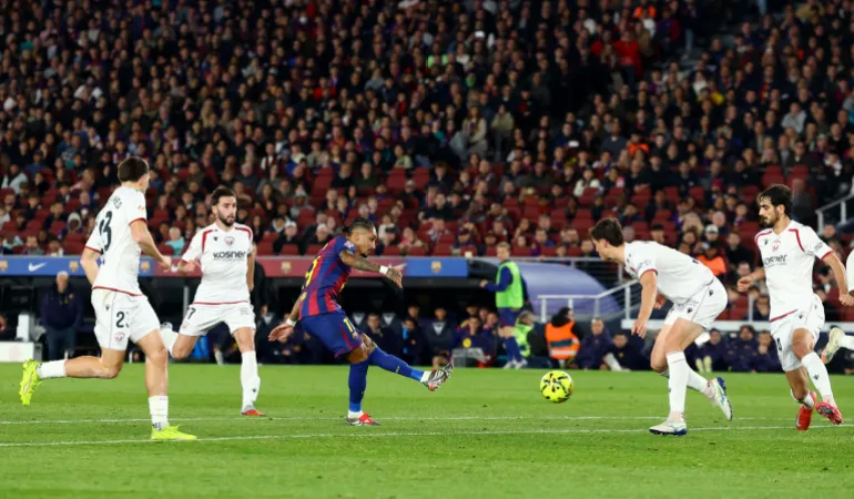 Raphinha in action.