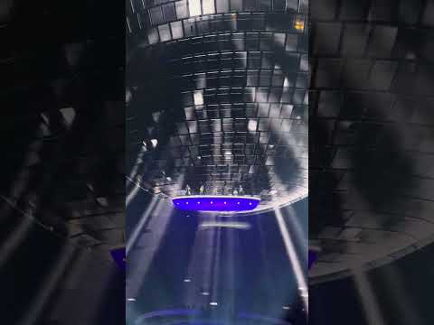 These Visuals Are INSANE! Backstreet Boys: