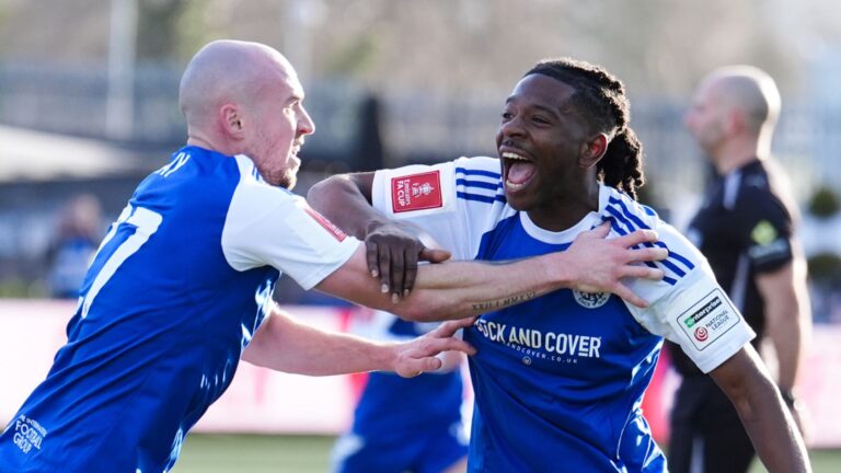 Macclesfield 2 – 1 C Palace