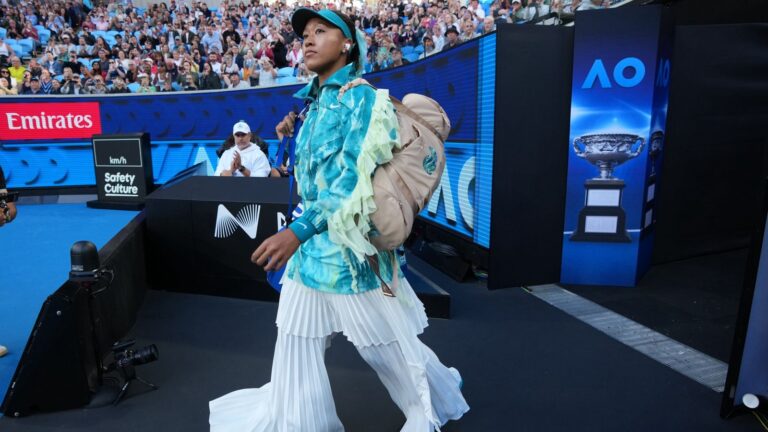 Australian Open: Naomi Osaka claims heated win in Melbourne as Iga Swiatek and Madison Keys also advance | Tennis News