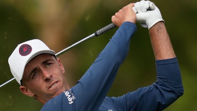 David Puig of Spain tees off at 4th hole during the final round of the Dubai Desert Classic in United Arab Emirates, Sunday, Jan. 25, 2026. (AP Photo/Altaf Qadri)