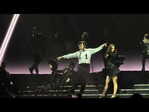 New Kids On The Block Bring The Romance! THIS IS SO SWOON-WORTHY!