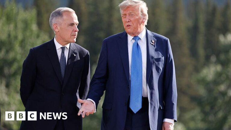 Trump threatens Canada with 100% tariff over China trade talks