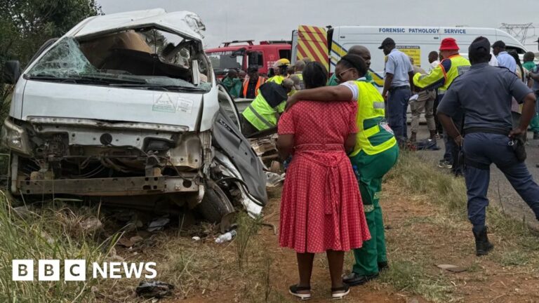 Twelve pupils die after minibus collides with lorry