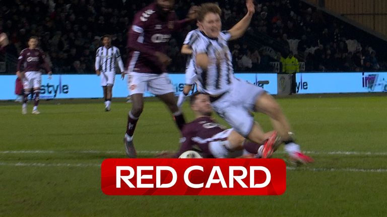 red card
