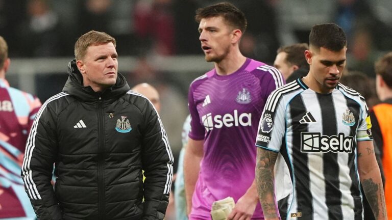 Eddie Howe: Newcastle head coach admits he is not doing his job well enough at St James’ Park after defeat to Brentford | Football News
