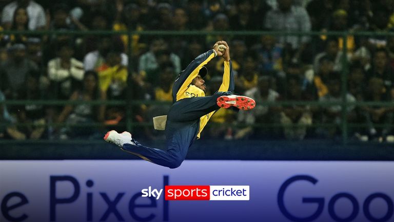 Pathum Nissanka's stunning catch saw Glenn Maxwell fall for 20 as Australia were reduced to 160-5.