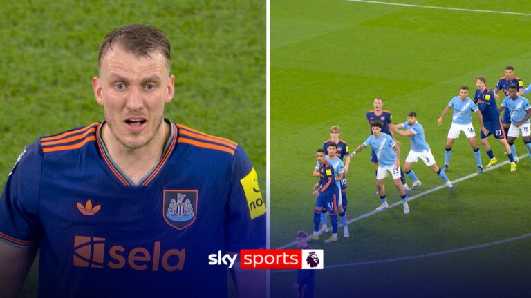 Dias shoves Burn into offside position before disallowed goal!